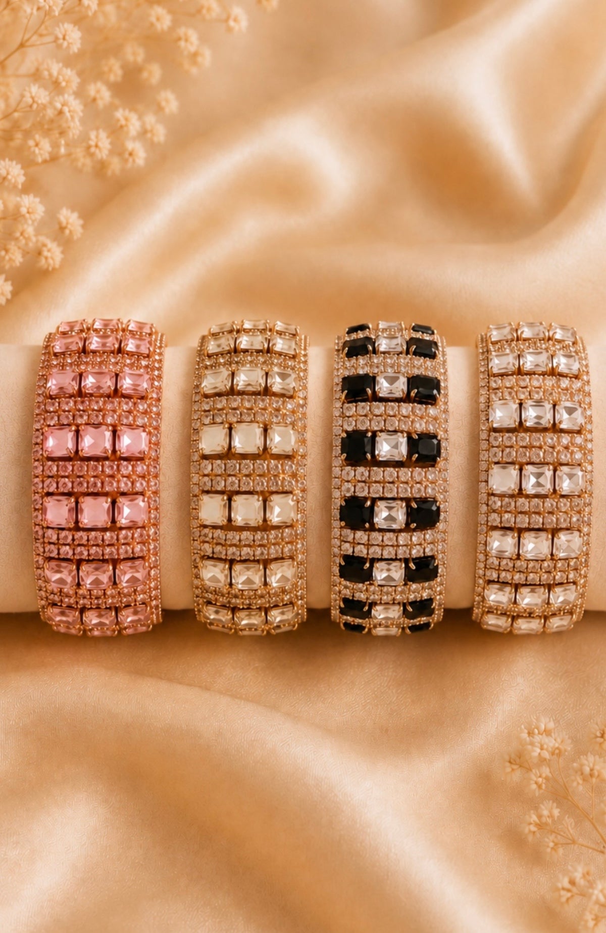 Bracelets manchettes strass